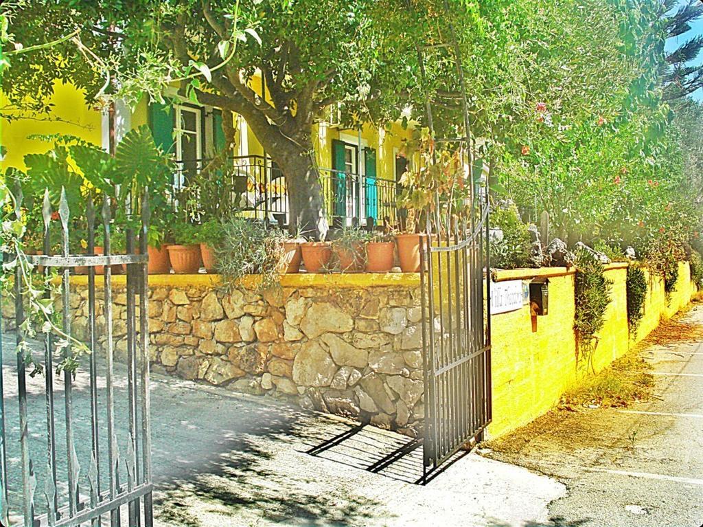 Villa Theodora Keri Екстериор снимка