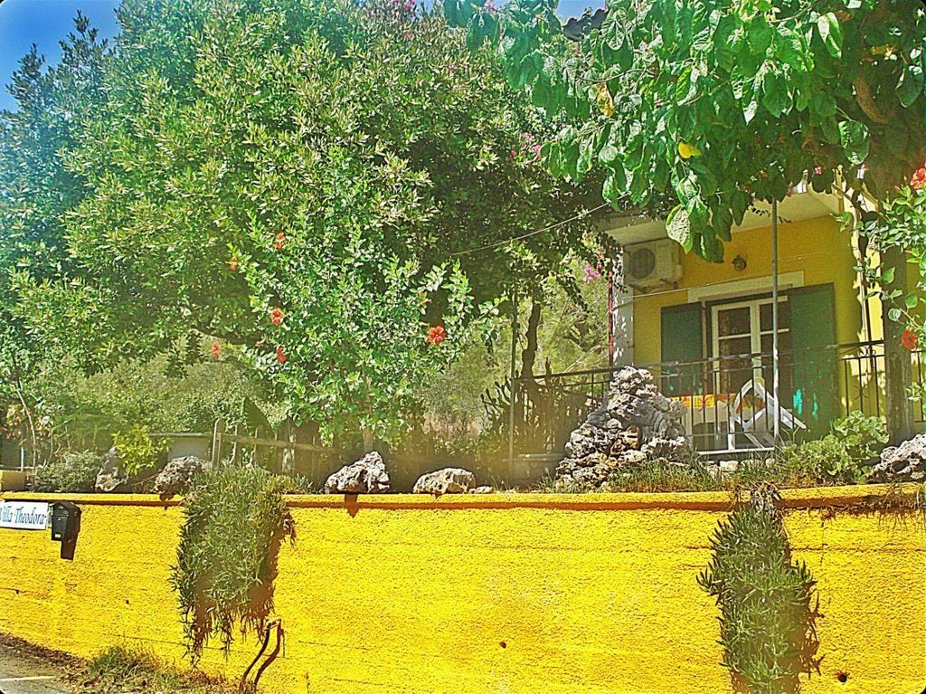 Villa Theodora Keri Екстериор снимка